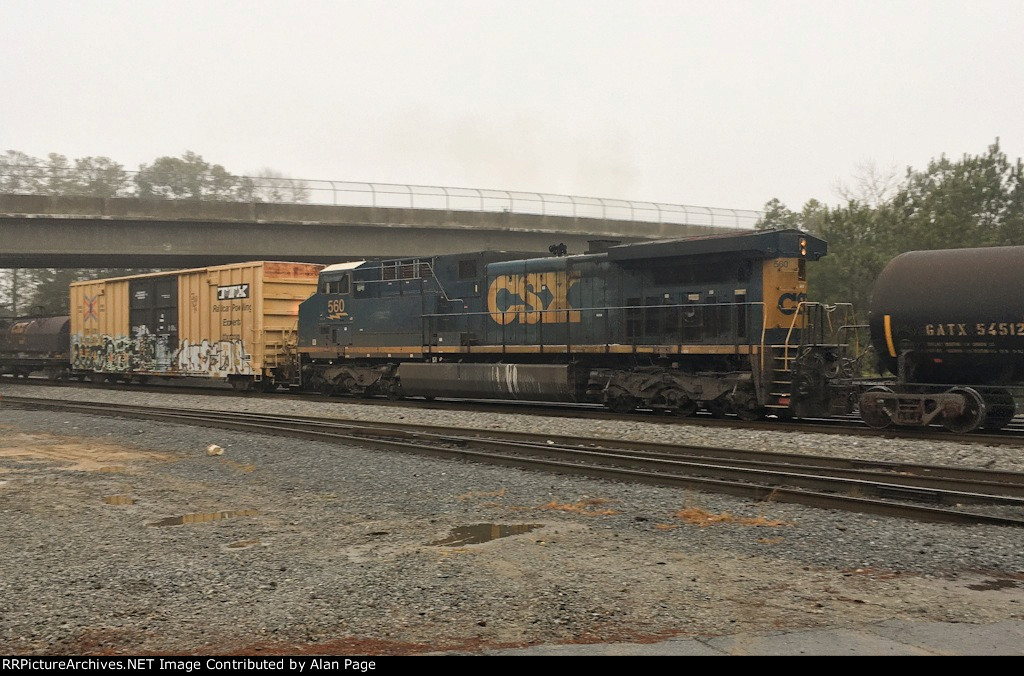 CSX 560 mid train